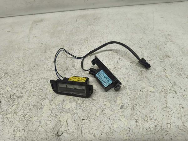 ECLAIRAGE PLAQUE HYUNDAI - Vue 1